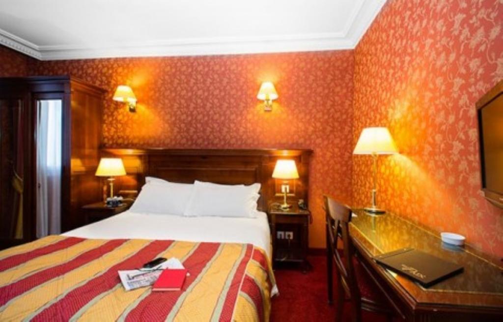 Elysees Niel Hotel
