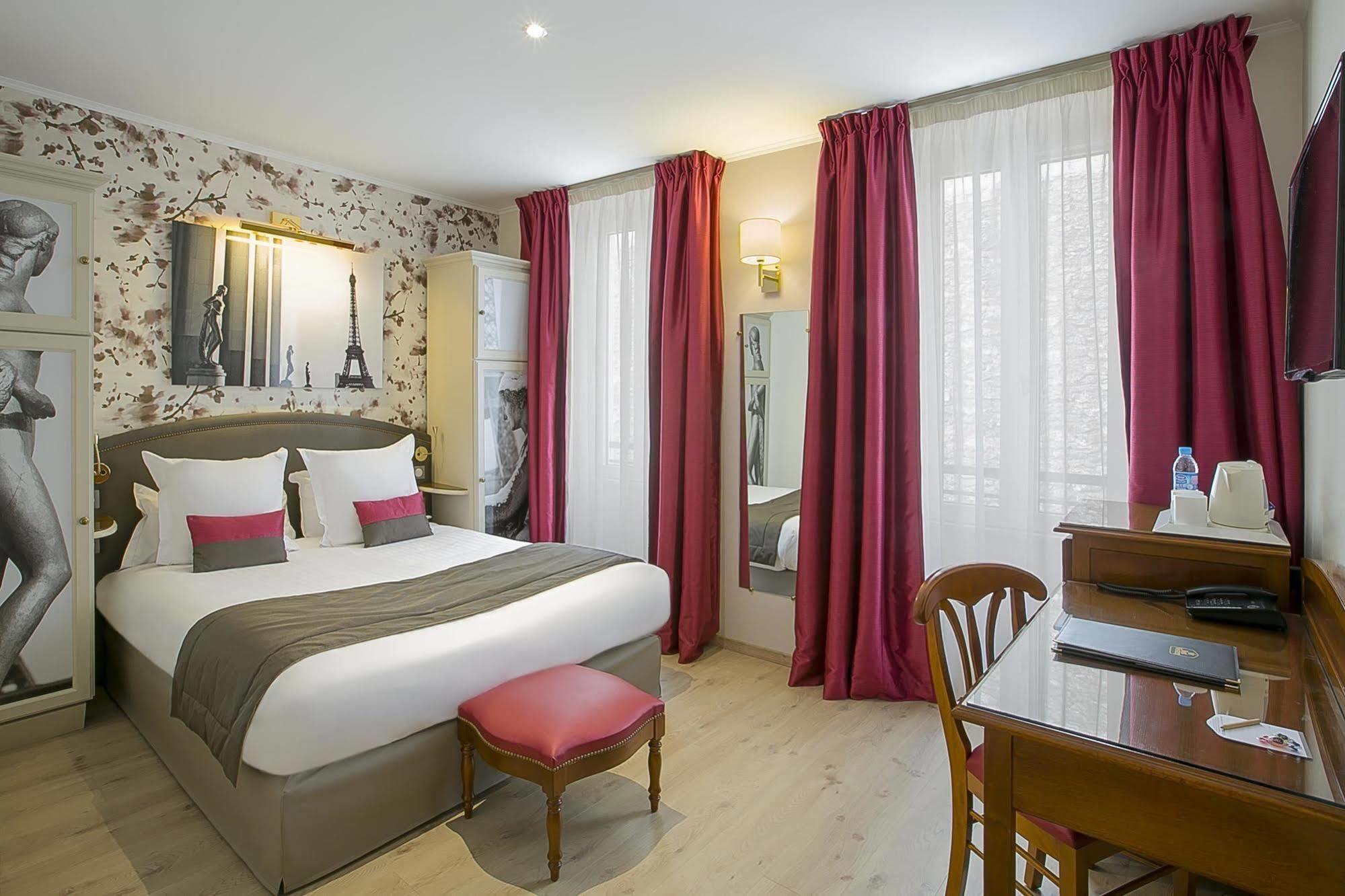 Western Au Trocadéro Hotel
