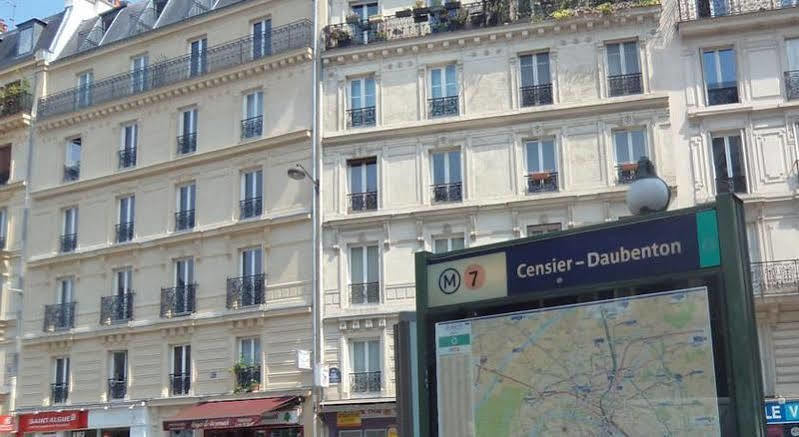 Des Nations Saint Germain Paris