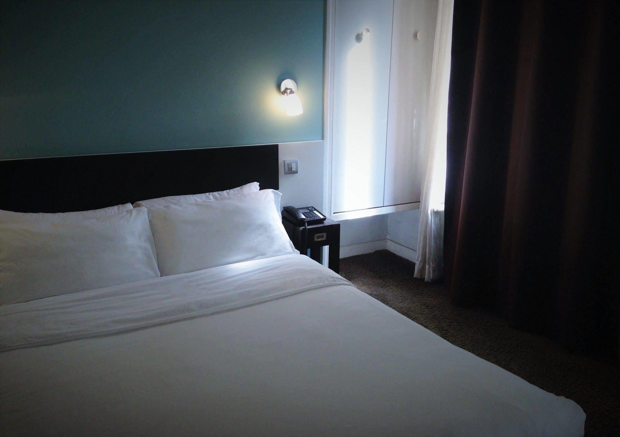 Hotel Du Maine 2*