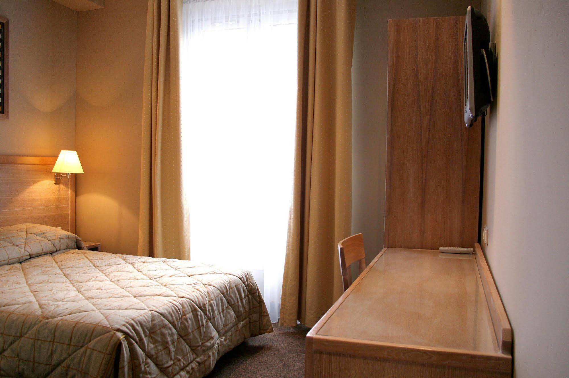 Le Grand Doré Hotel 3*