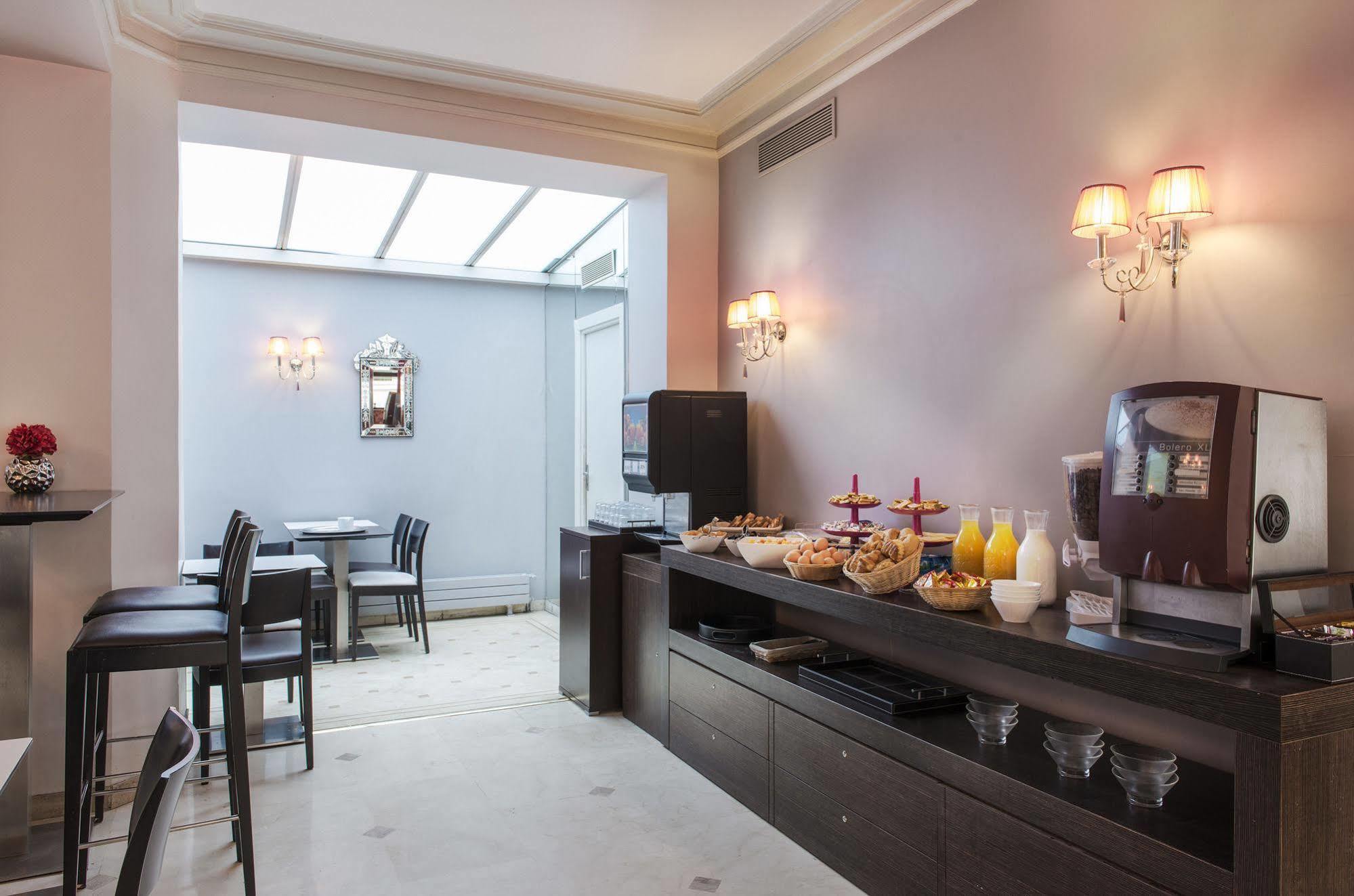 -rodier- Hotel Paris