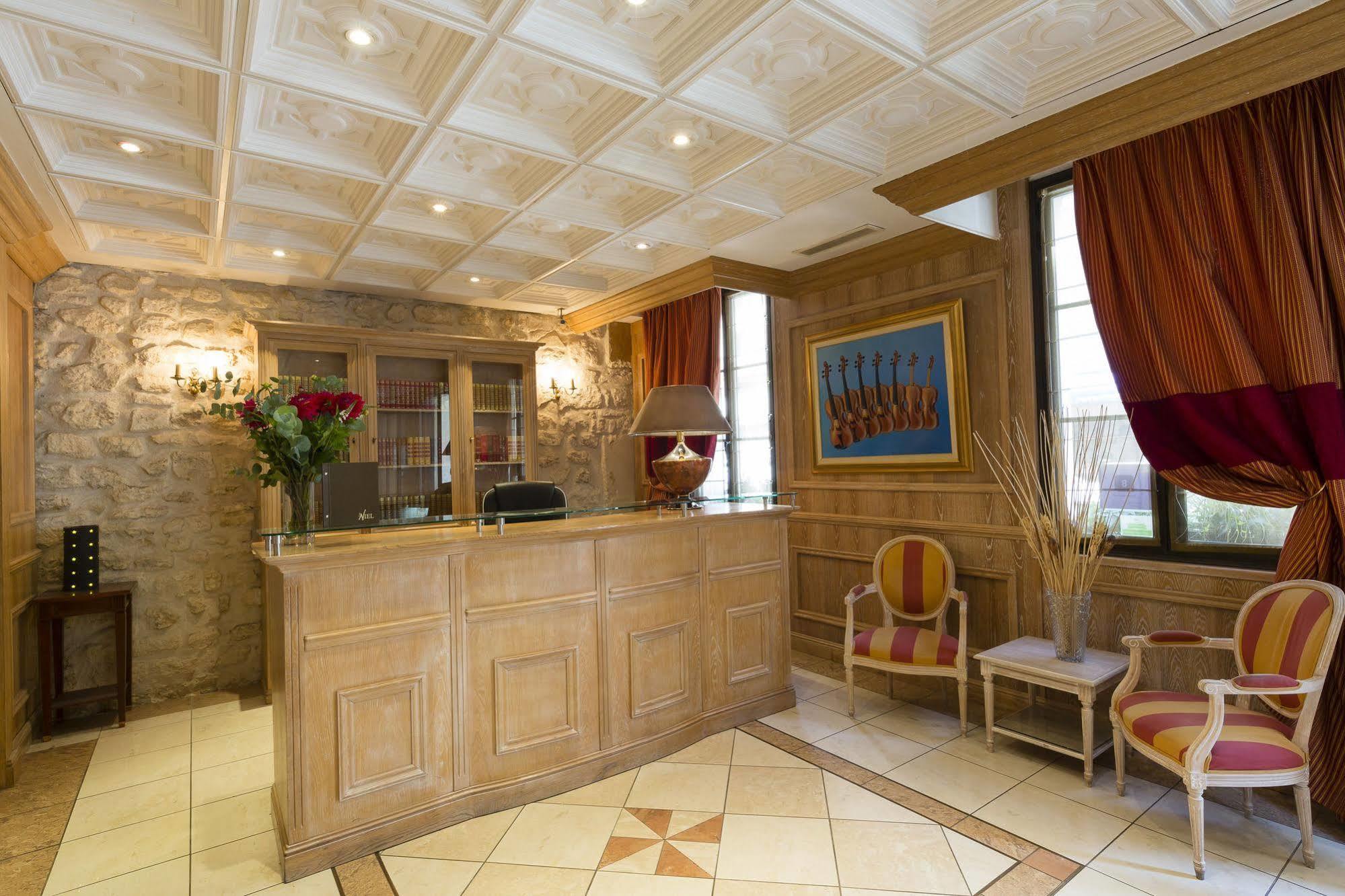 Elysees Niel 3* Paris