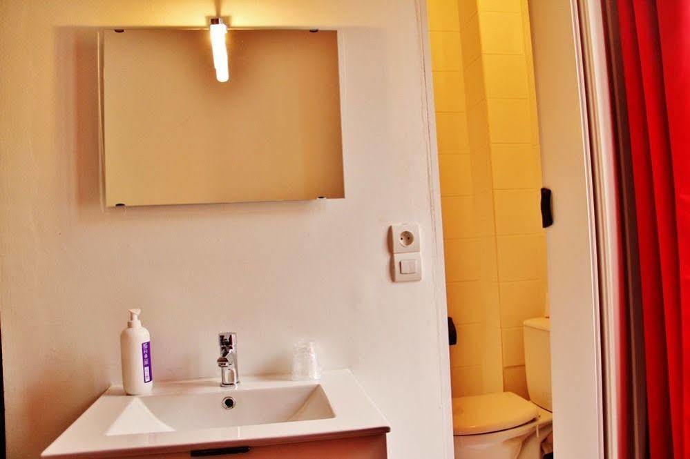 Untalented Hotel - Villette 3*