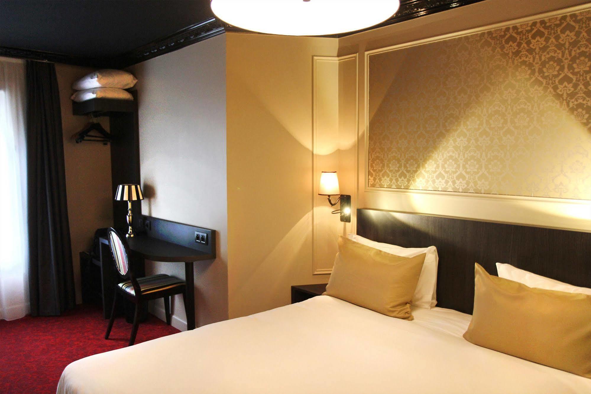 Hotel Western Le Montmartre - Saint Pierre 3*