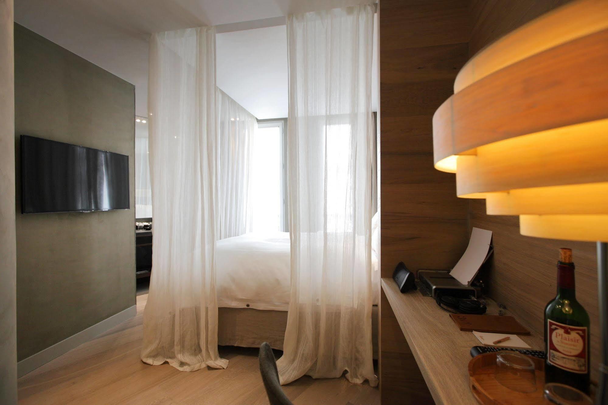 Hidden Hotel 4*