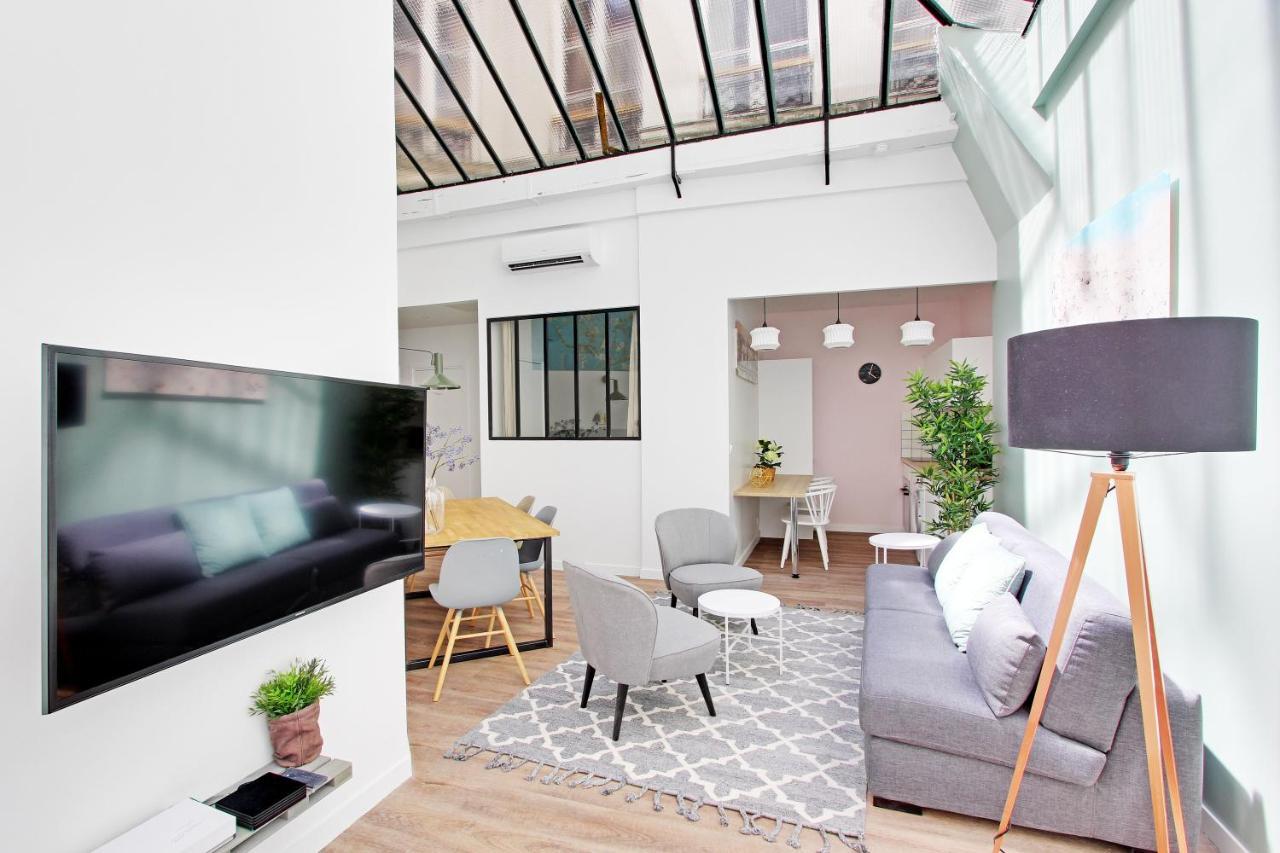 Apartment Rent A - Meslay Paris