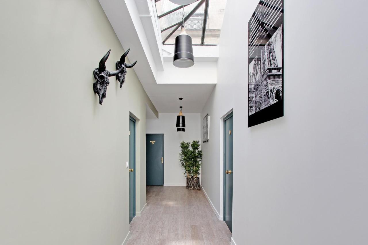 Apartment Rent A - Meslay Paris