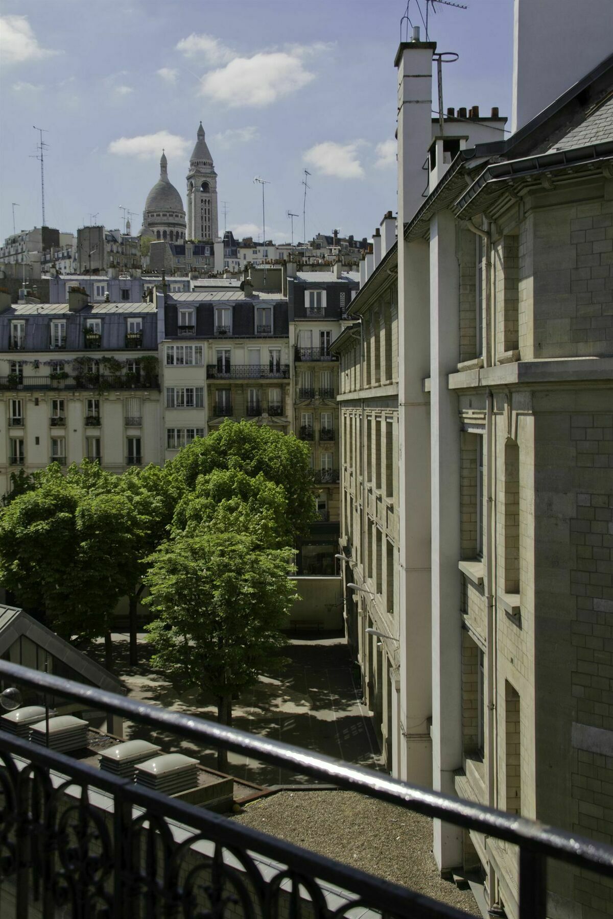 Auberge de jeunesse Le Montclair Montmartre By River Paris