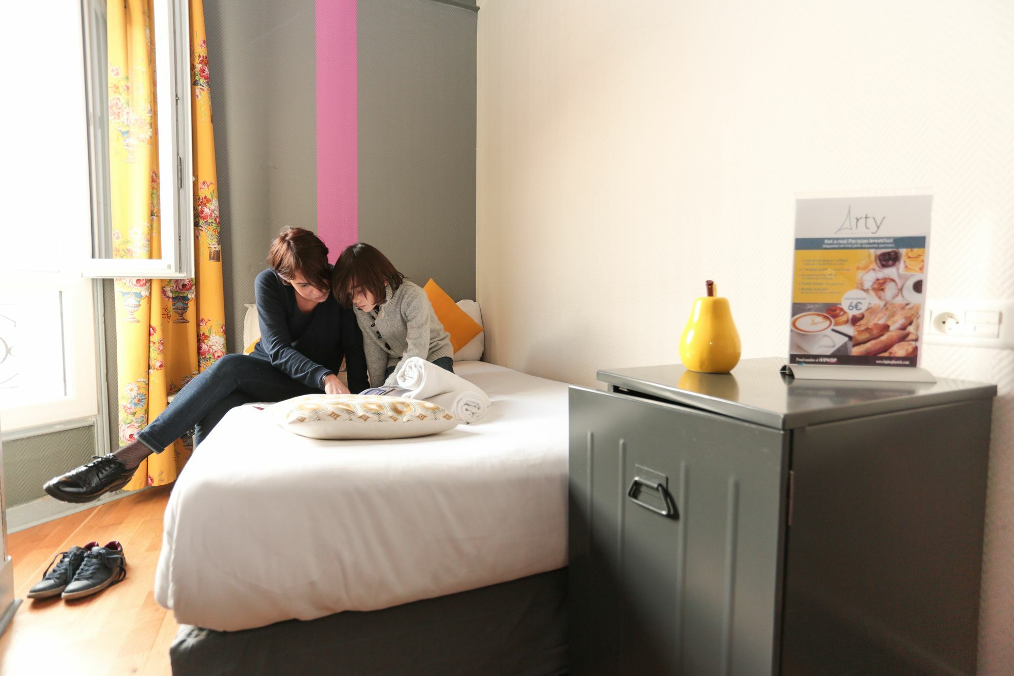 Arty Porte De Versailles By River Hostel Paris