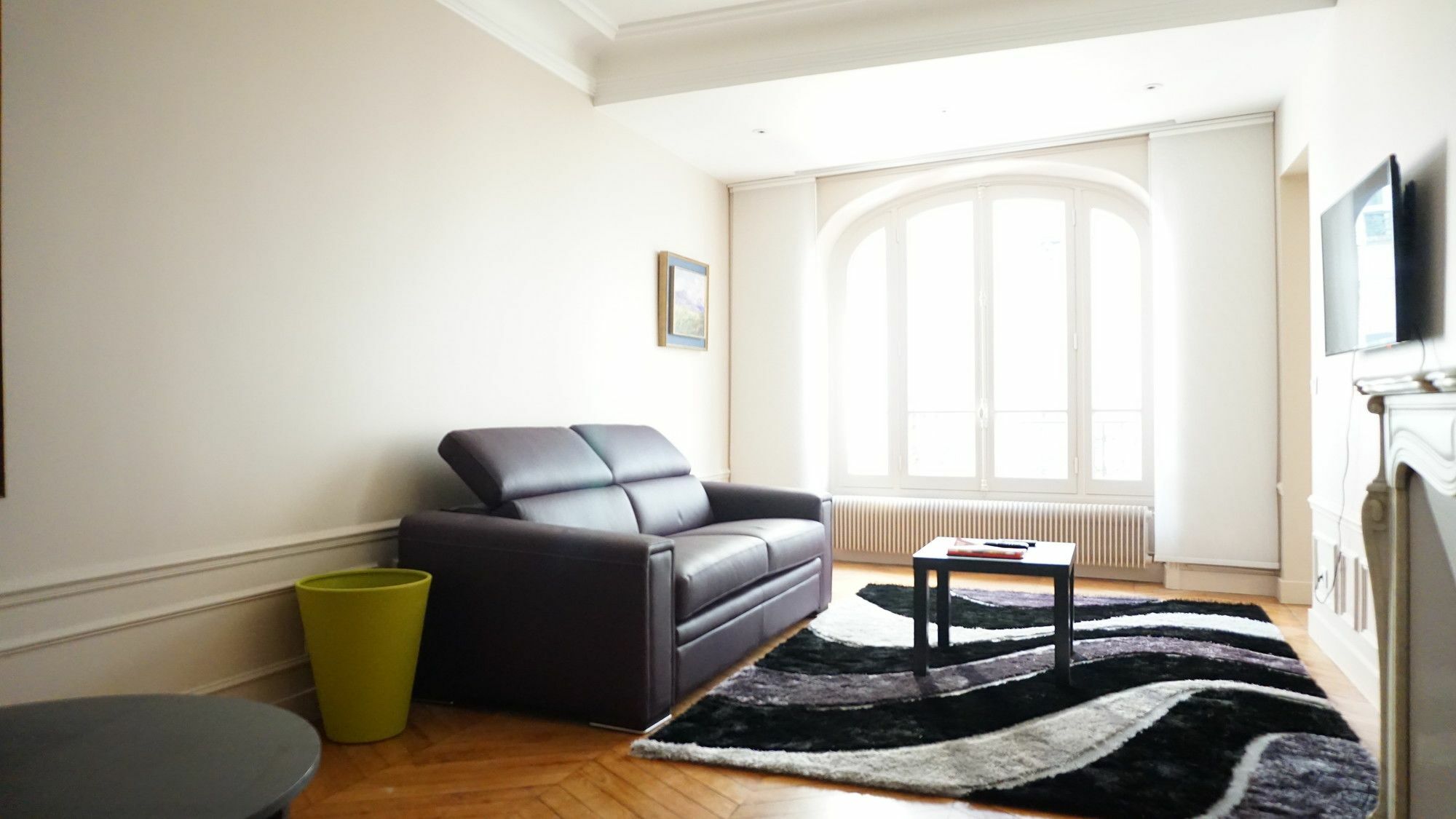 Apartment Ternes 2 Pieces 17 Paris