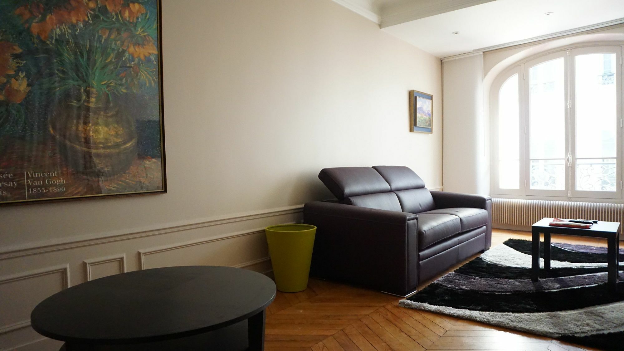 Apartment Ternes 2 Pieces 17 *