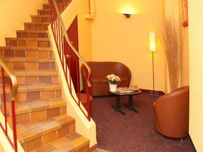 Hotel Jardins De Montmartre 3*