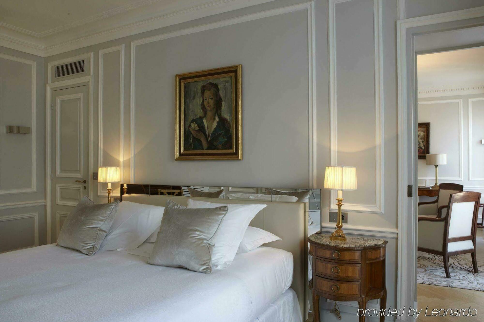 Hotel Lancaster Champs-elysees Paris