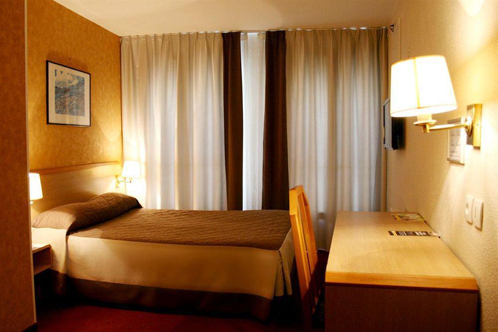 Hotel Western Le Montmartre - Saint Pierre