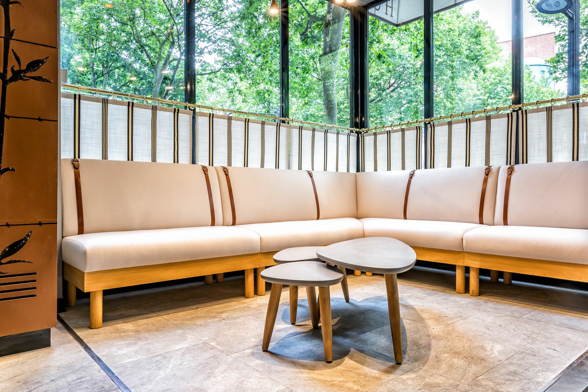 Restaurant Au Boeuf Couronne Hotel Paris