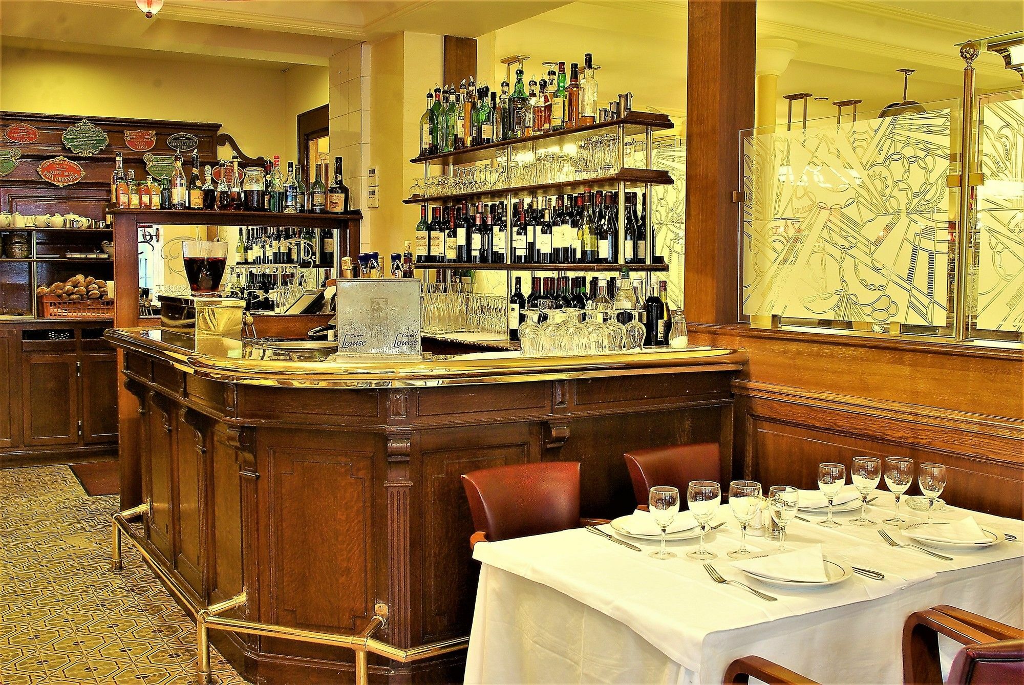 Restaurant Au Boeuf Couronne Paris