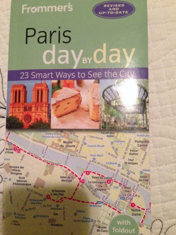 52 Clichy - D'hotes * Paris