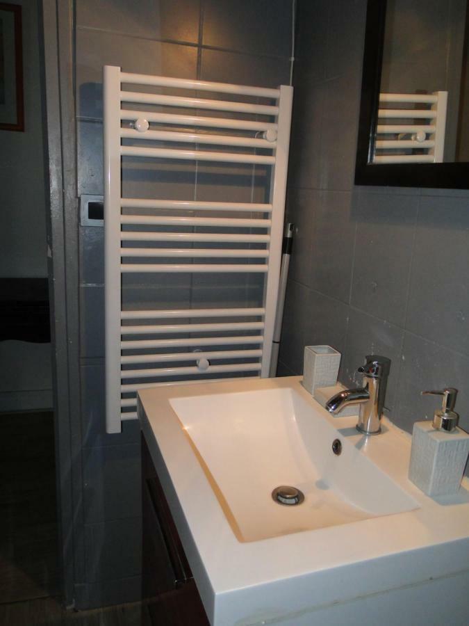 Apartement Entre Notre Dame Et Le Jardin Du Luxembourg * Paris