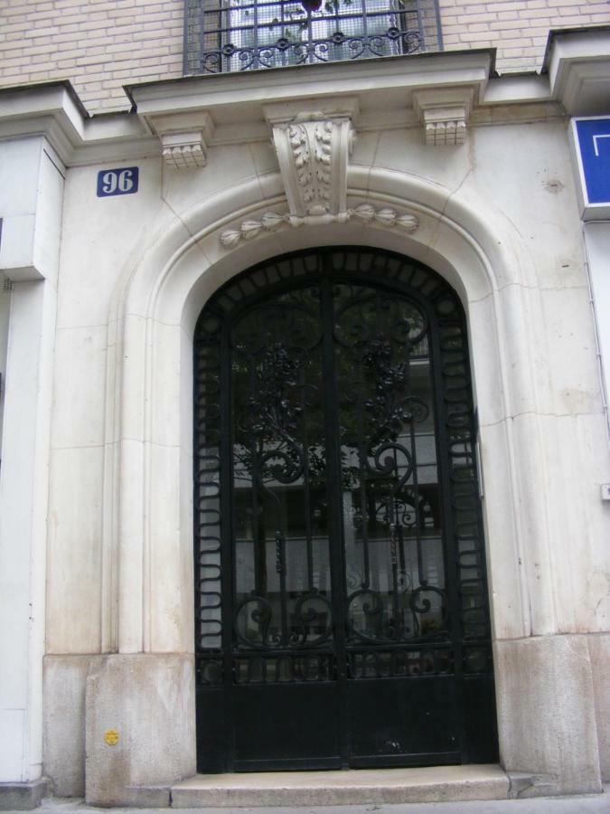 Lady Mimi * Paris
