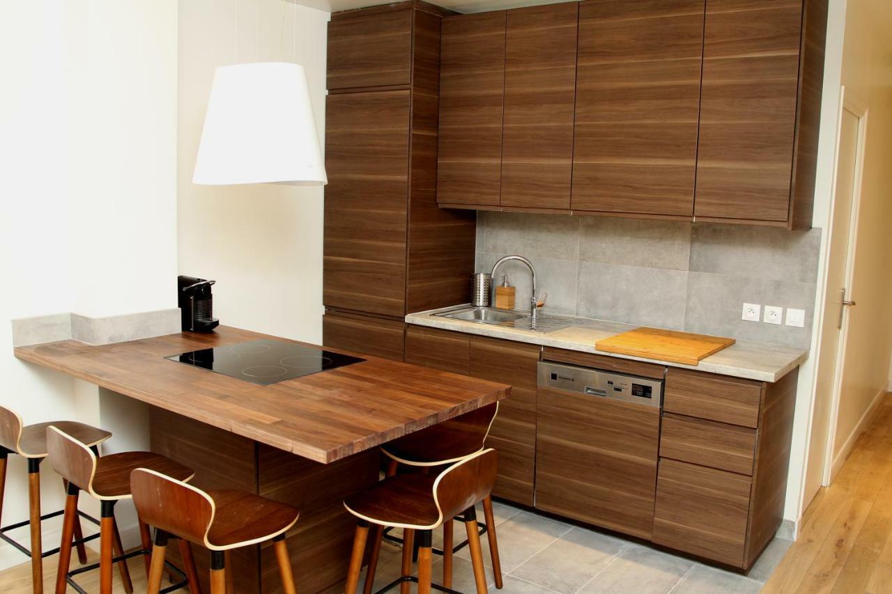 3 Double Bedrooms In Montmartre Near Subway Ac Apartment *