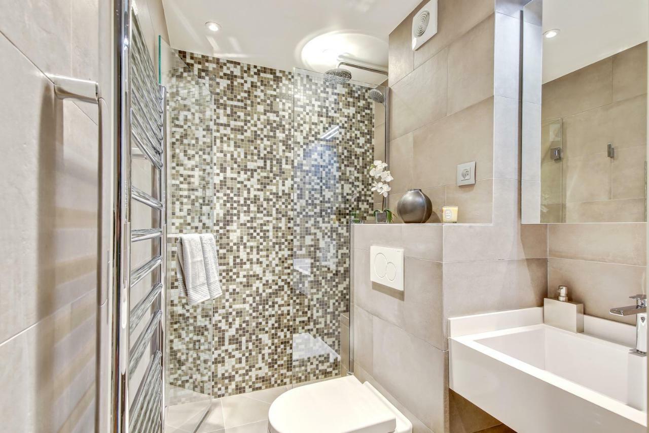 Luxury Louvre Apartment