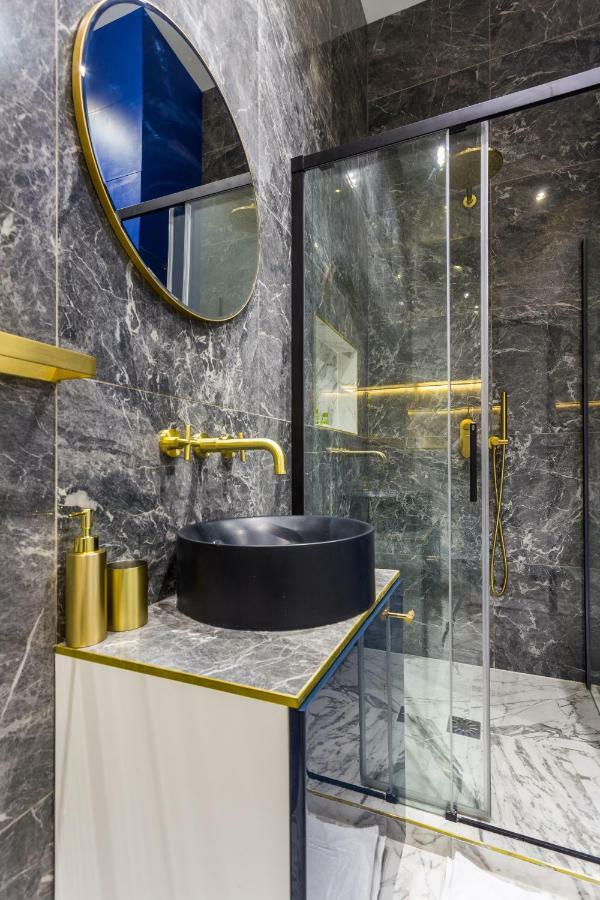 Moderne - 1br-4p - Champs-elysees Paris