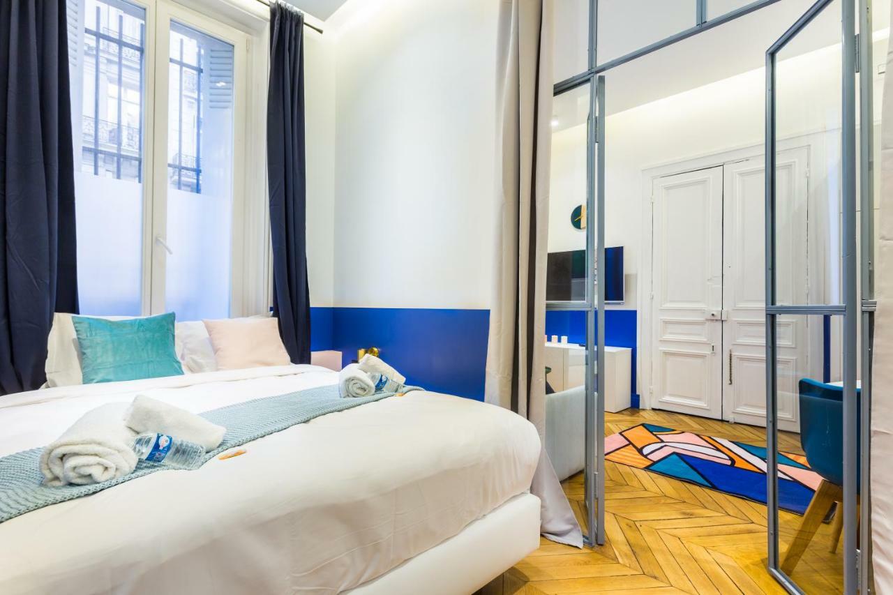 Moderne - 1br-4p - Champs-elysees