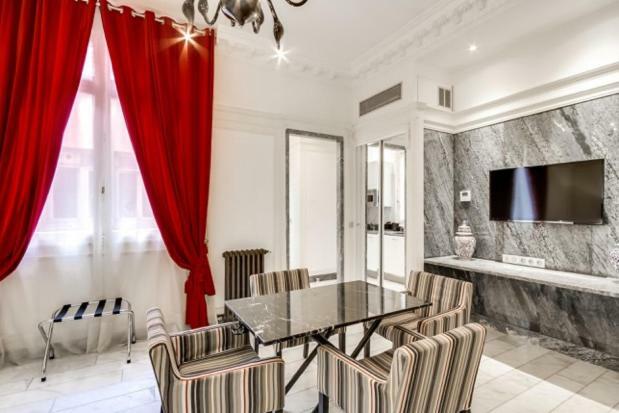 Avenue Des Champs Elysees - Studio Ks Apartment