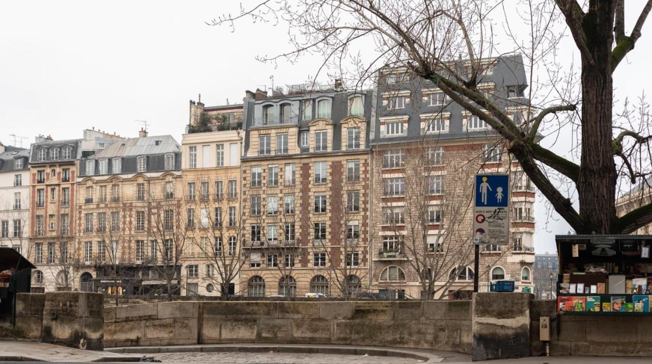 3-bedroom Quai Des Grands Augustins Apartment