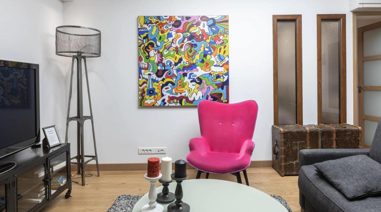 Apartment 3-bedroom Quai Des Grands Augustins Paris