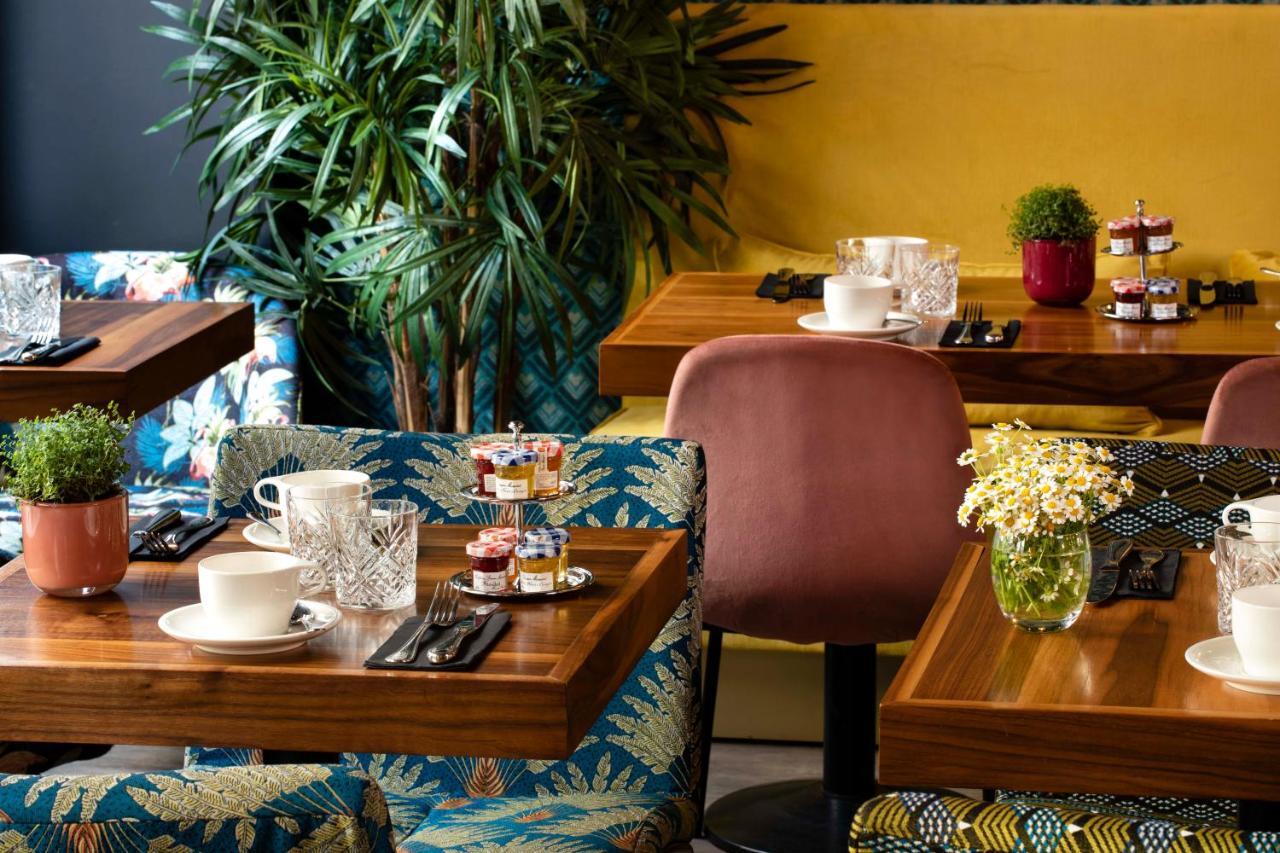 Hotel Maxim Folies