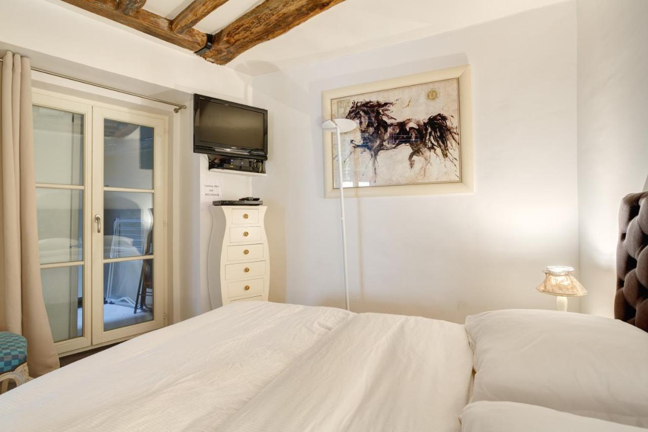 Top Opera Apartment *