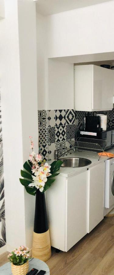 Apartment Pere Lachaise By Lovely Paris