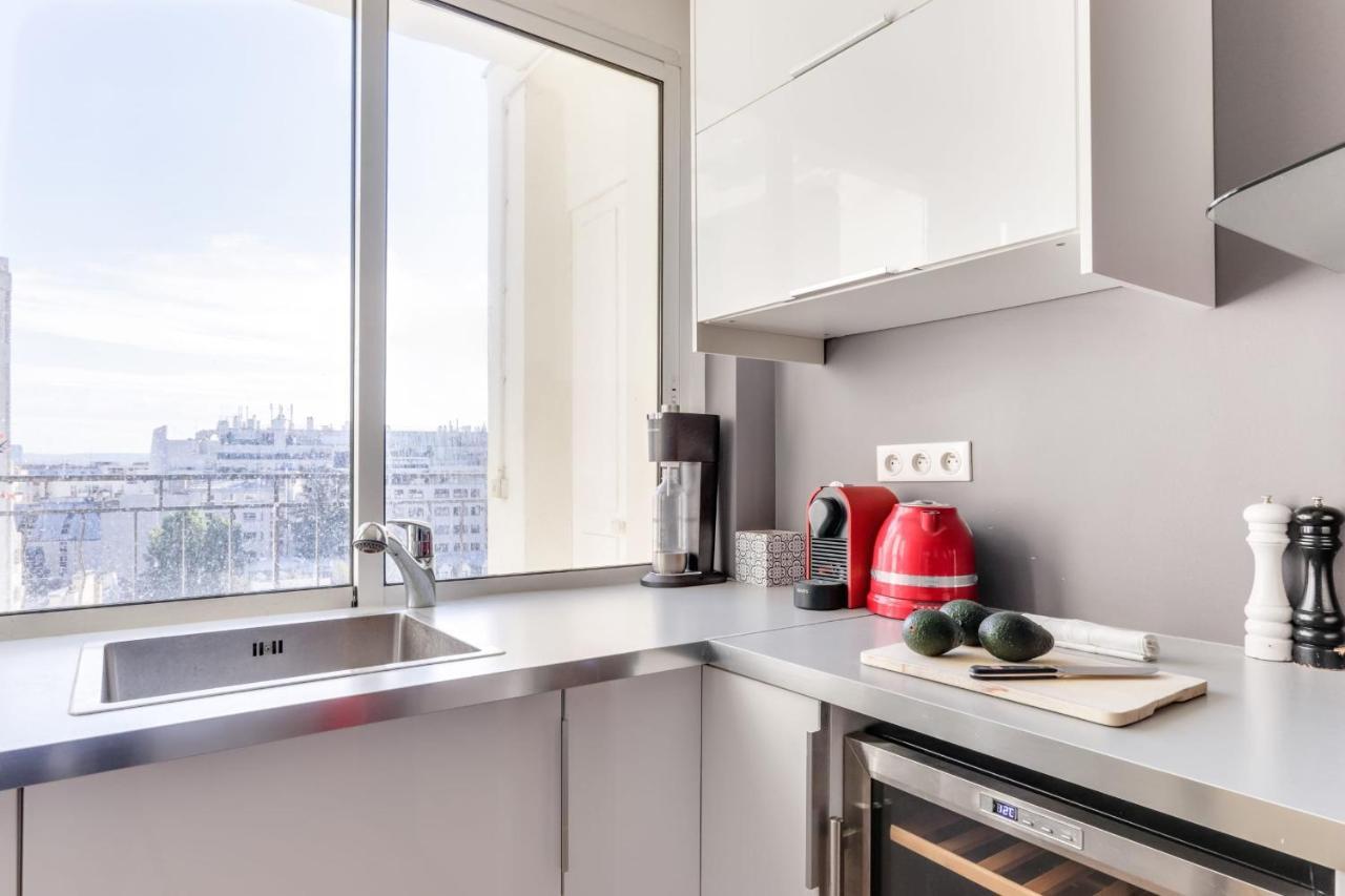 Guestready - Terrasse Vue Tour Eiffel Appartement Paris