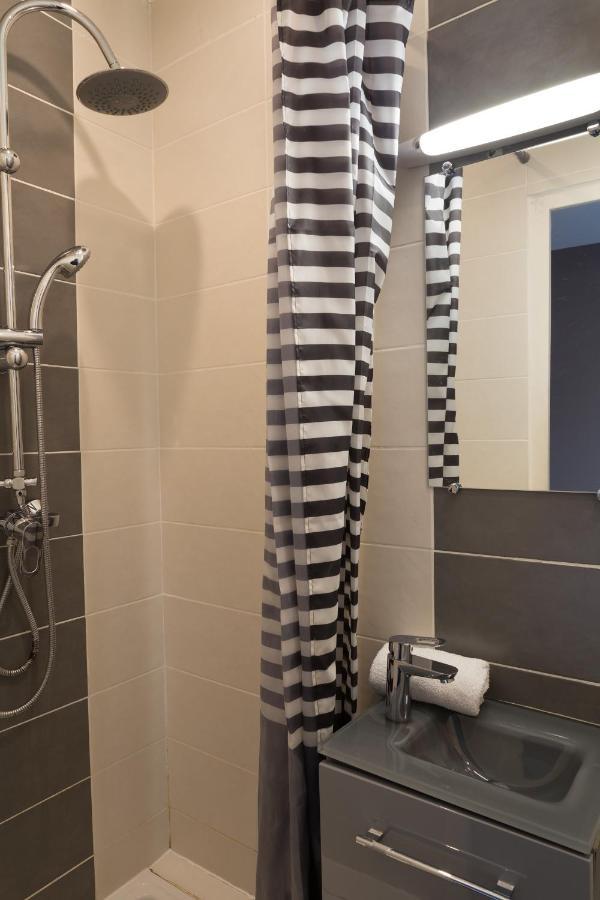 Untalented Hotel - Villette