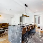 Magnificent Apartment - 3Br- 8P - Batignolles