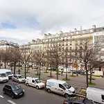 Magnificent Apartment - 3Br- 8P - Batignolles