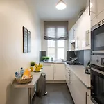 2 BR Appartement Near Tour Eiffel&Trocadéro