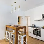 Home Suite Home Saint-Sauveur