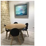 Marais, 2 Pieces Luxueux Renove, Pres Rue Bretagne
