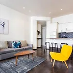 Home Suite Home Sentier