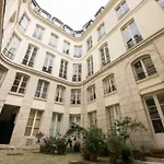 Familial Duplex Quartier Latin