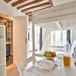 New Mezzanine Studio In The Heart Of Paris