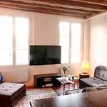 Amazing Design Flat - Le Marais - With View