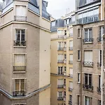 CMG - Suite Deluxe Tour Eiffel 16