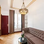 Champs Elysees - Lincoln Appartements