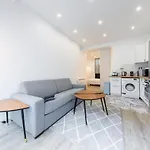 Luxurious And Cosy Apt In The Center Of Paris 14