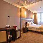 Simon\'S Boutique Hotel