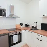 Pois3Fond Large Apartment At Poissonniere - 4P